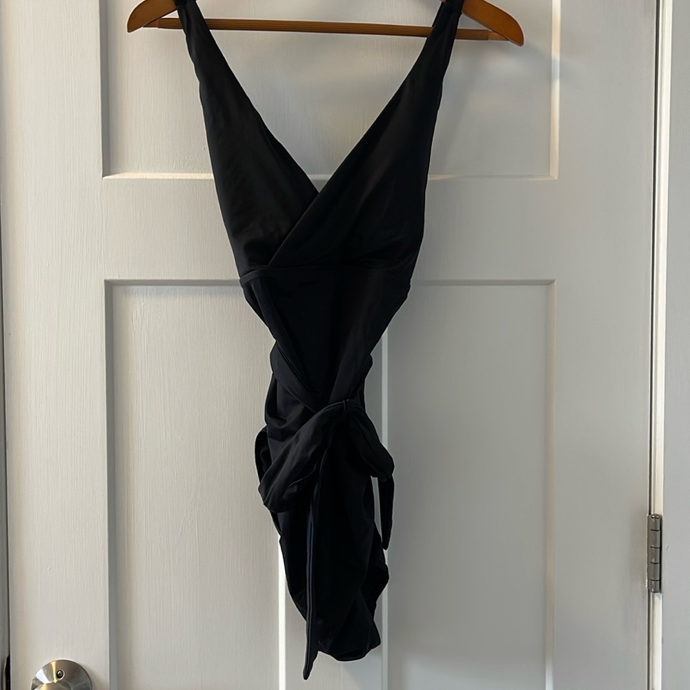 Gap maternity swimsuit